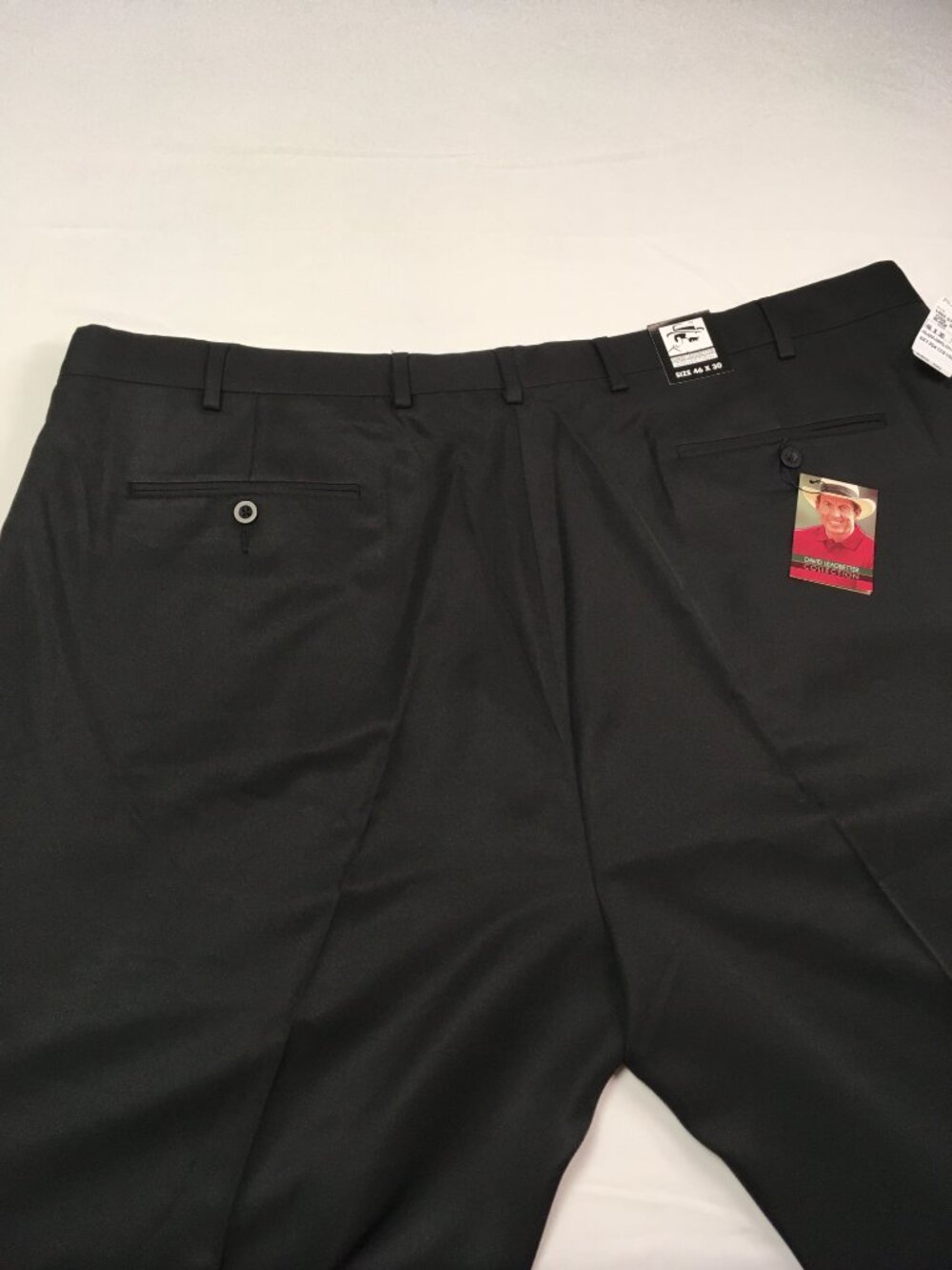 NWT Golf Pants Black David Ledbetter from Joseph A Bank 46 x 30 Expanding Waist